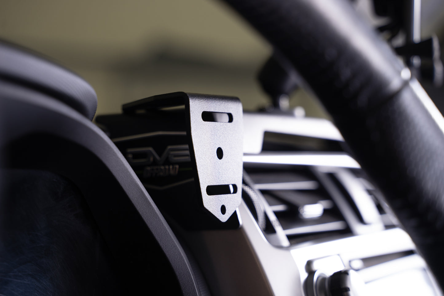 DIGITAL DEVICE DASH MOUNT